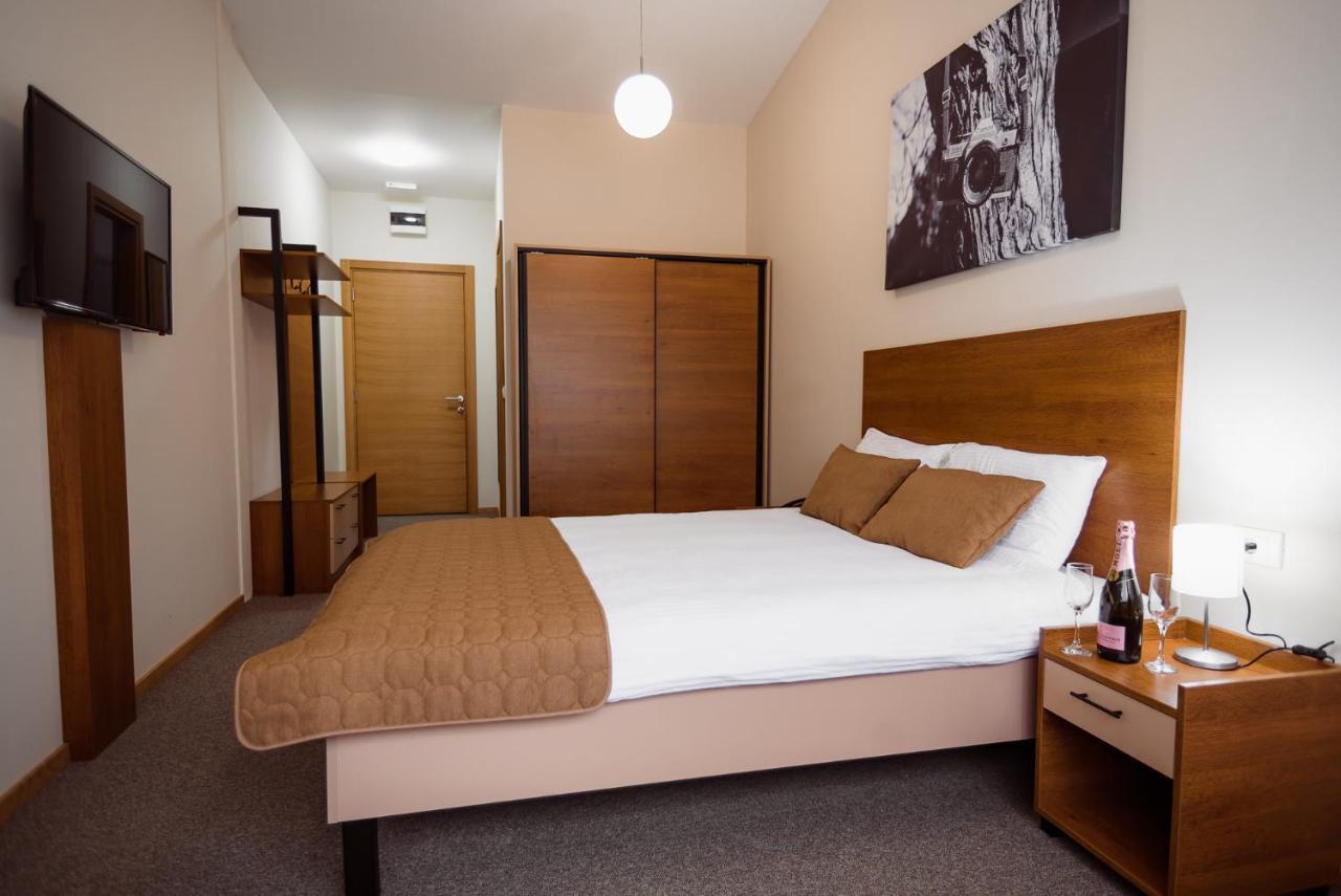 Sajam Garni Hotel 莱斯科瓦茨 外观 照片
